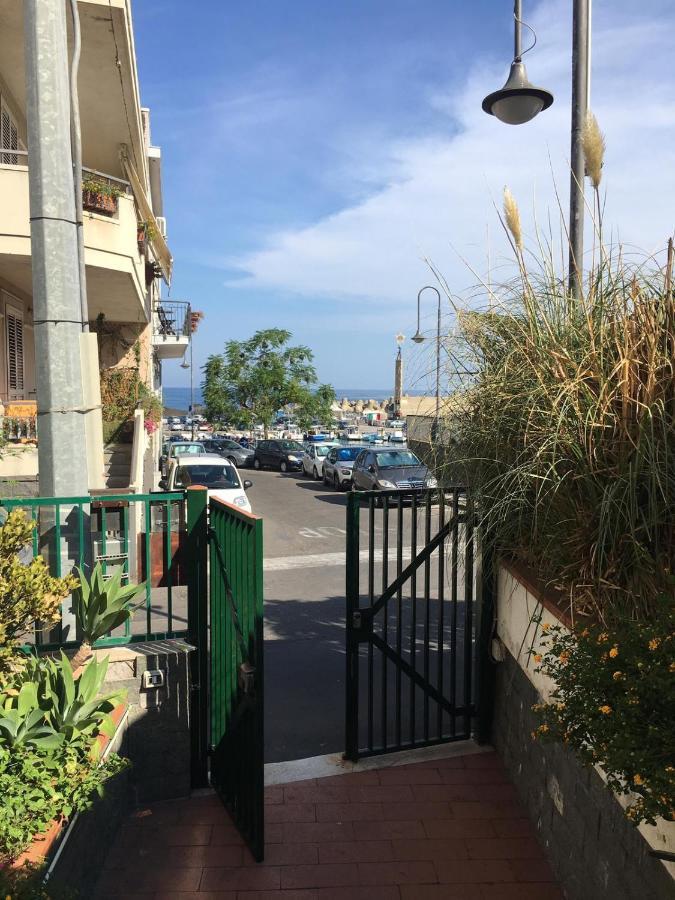 Apartamento Da Alfio Acireale Exterior foto